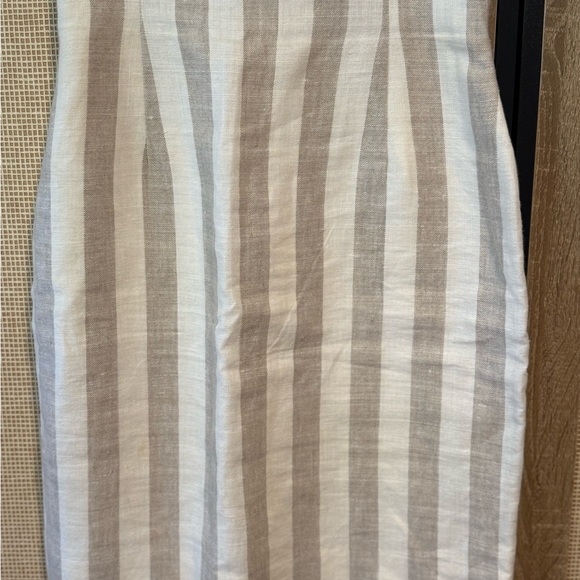 The Limited Dresses & Skirts - 3 FOR $20 The Limited Linen Skirt Size 4 Taupe Ivory Striped Pencil Summer Skirt